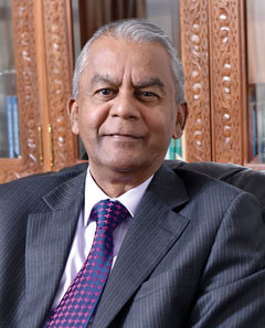 Rameswurlall Basant Roi
        Gouverneur der Bank of Mauritius